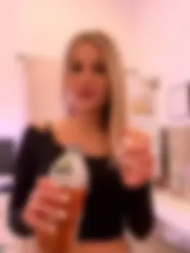 Eleanor, 32
