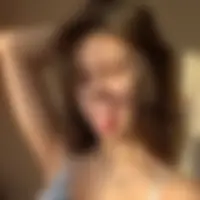 Vivian, 27