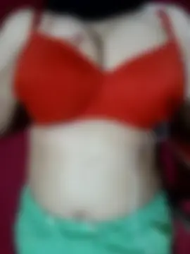 Navya, 28
