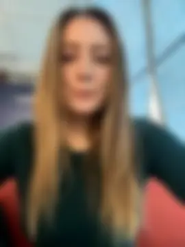 Eva, 32