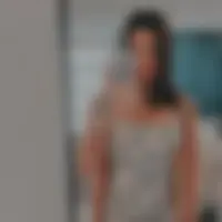 Stella, 33